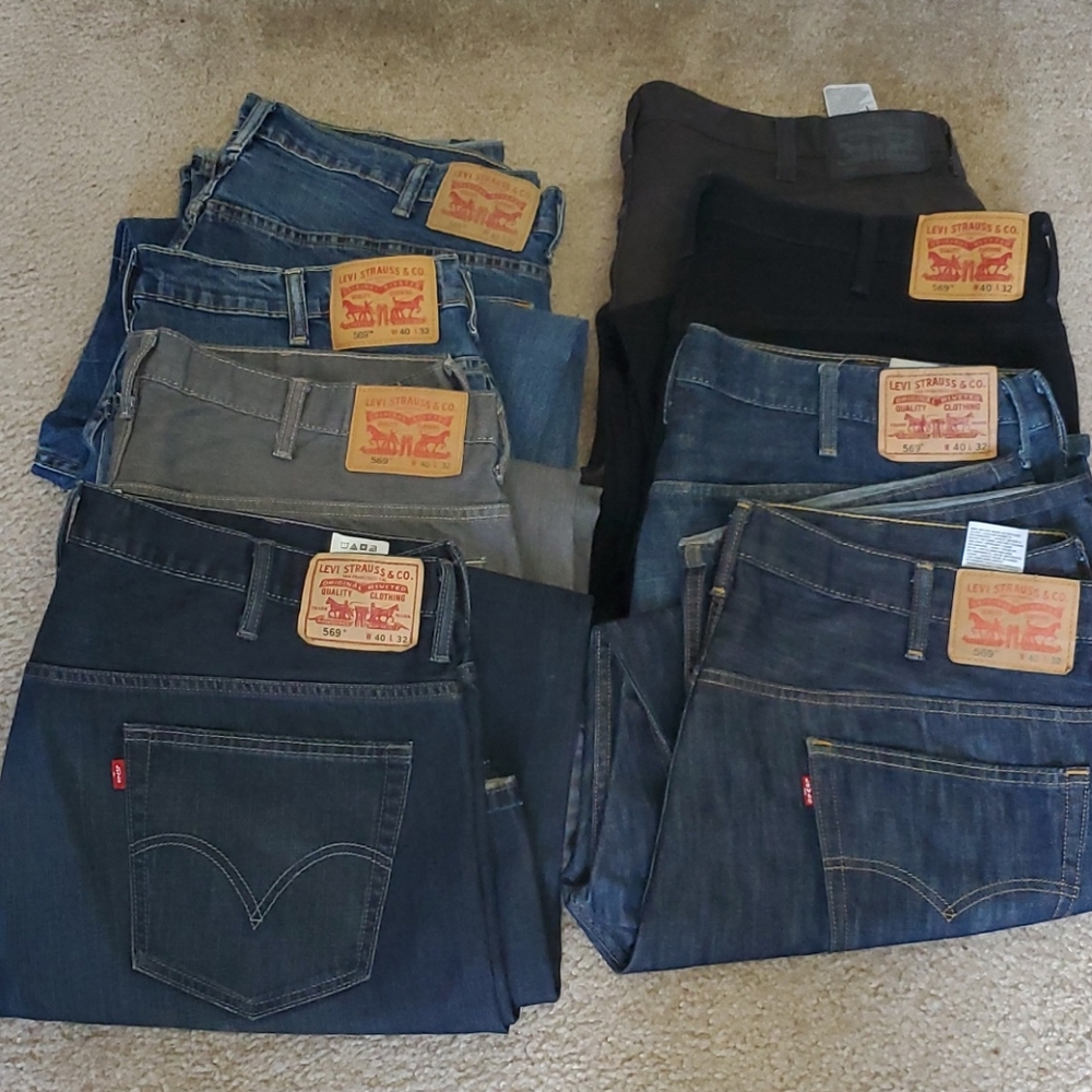 8 pairs Levi jeans, one price